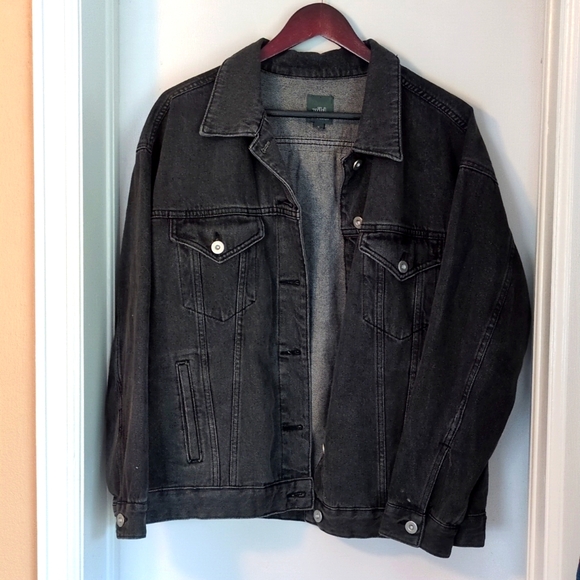 Stranger Things Hellfire Club Jacket - Picture 3 of 5